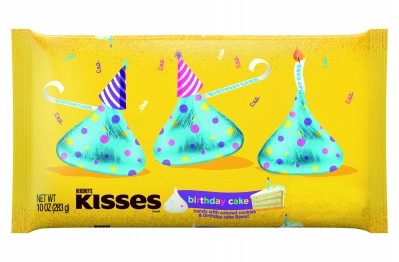 好時(Hershey)利用Kisses和Reese 's sku推出生日促銷活動。好時之吻生日蛋糕糖果，每袋10盎司，售價3.54 SRP。