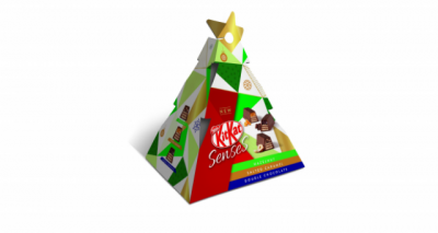 KitKat感官,在節日期間的一棵聖誕樹形狀的盒子