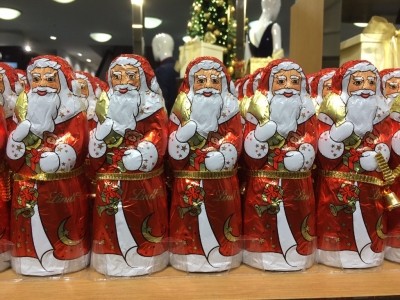 今年德國巧克力聖誕老人的需求增加。照片：邁克羅斯